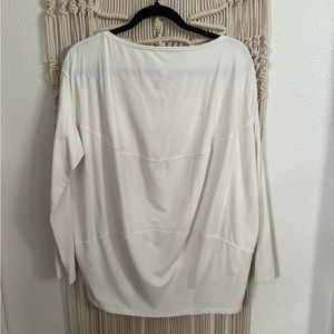 Lululemon back in action long sleeve shirt